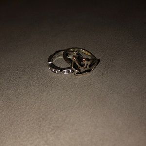 Silver ring duo